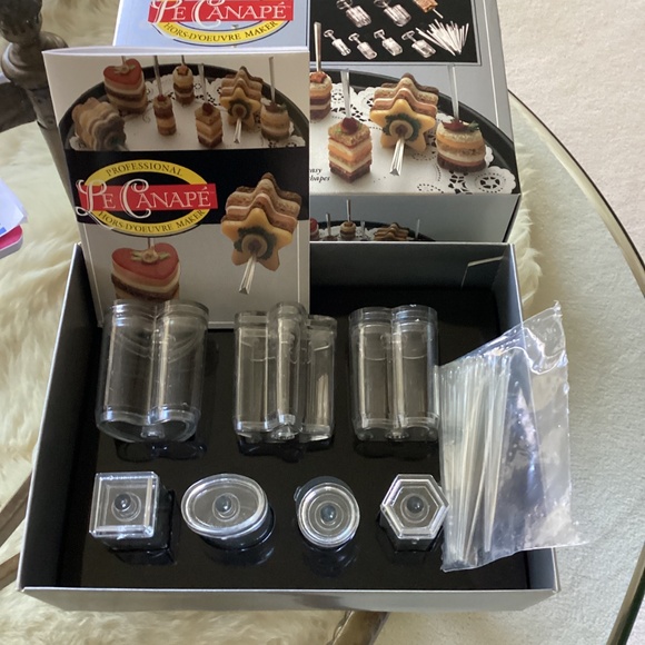 New. Le Canapé Hors-Doeuvre Maker - Picture 2 of 3